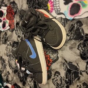 Nike Air Jordan Retro Shoes Black Blue and Red Toddler 4C Boys Kids